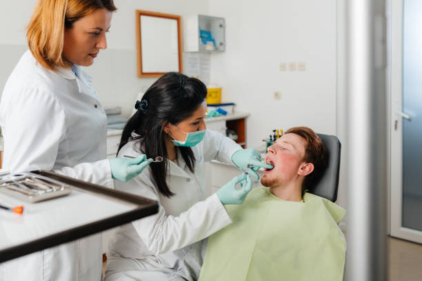 Best Emergency Dental Services for Seniors in Encantada Ranchito El Calaboz, TX